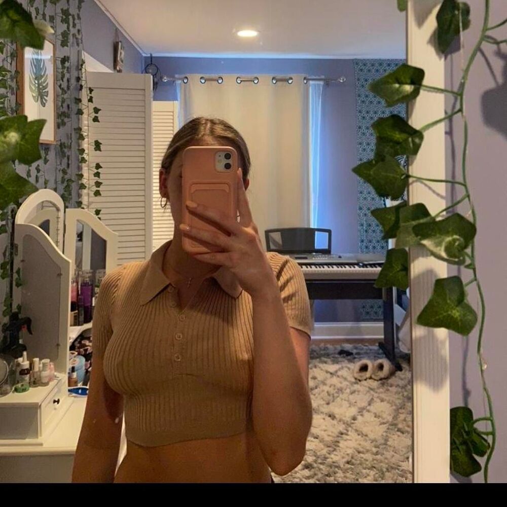 Fashion-nova Women's Tan Crop-top